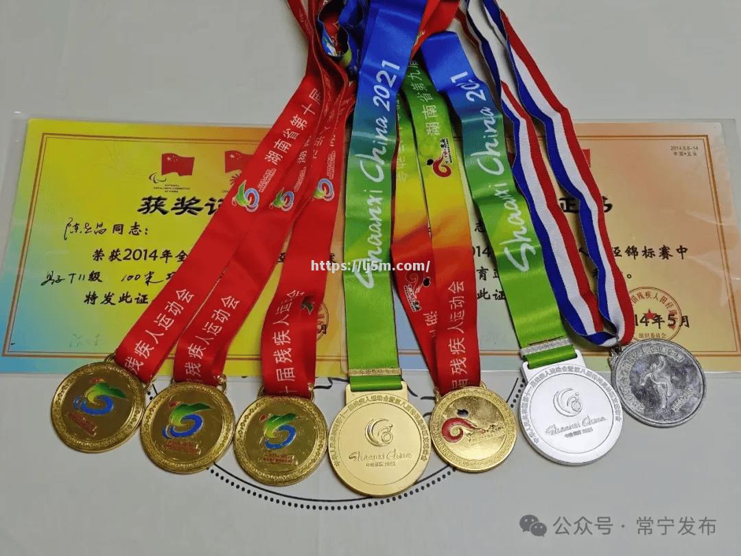 巴黎名将勇夺银牌，展现出色技艺