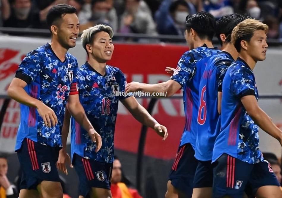 球队之间的比赛中，一场精湛的进攻战术令人惊叹
